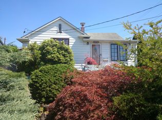 5656 42nd Ave SW, Seattle, WA 98136