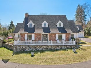 269 Maple Rd, Valley Cottage, NY 10989