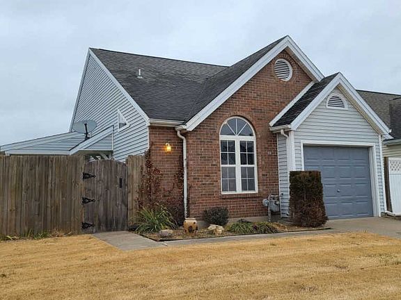 2nd image of 5828 Foxfield Dr