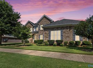 27 Wax Ln SW, Huntsville, AL 35824