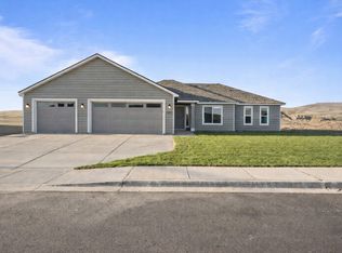 1700 PLAN, CAD Homes at The Legacy Resort at Frenchman Hills, Othello, WA 99344