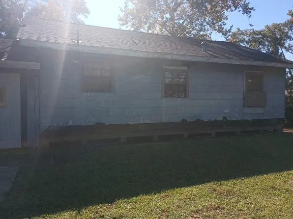 805 Alice St, Sweeny, TX 77480