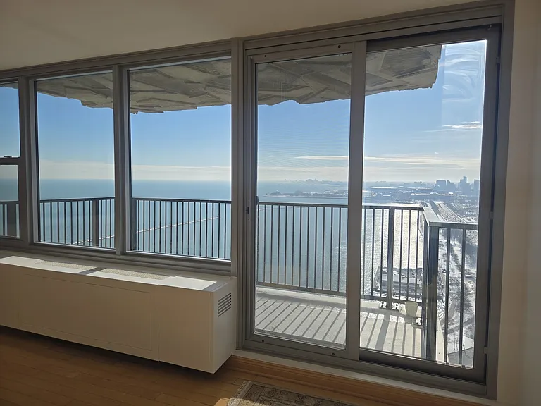 400 E Randolph St #3905 — Photo 11
