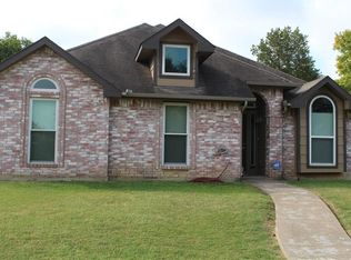 1414 Develon Dr, Mesquite, TX 75149