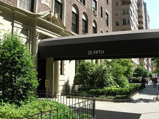 Sold by Classic Marketing- 530 Park1 | media 1