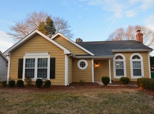 1007 Gretna Green Dr, Charlotte, NC 28217