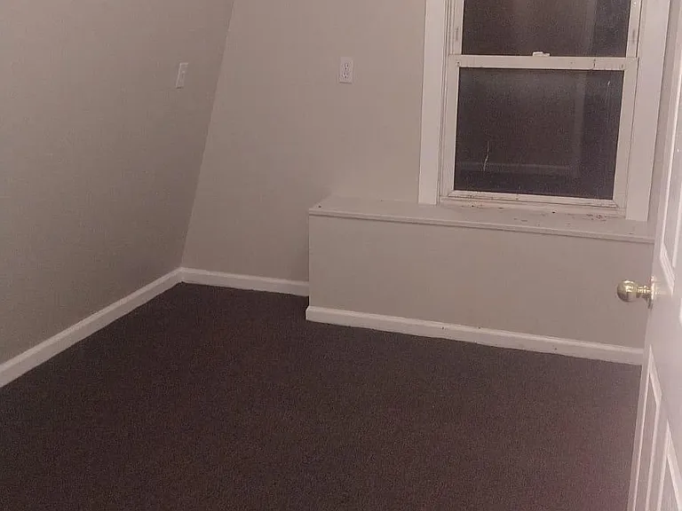 94 Longfellow Ave — Photo 6