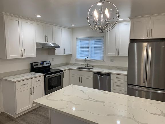2nd image of 1552 Regent St #1