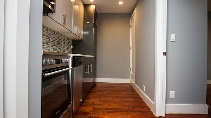 Rented by Nooklyn NYC LLC | media 27