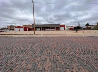 204 N Lincoln Ave, Ellsworth, KS 67439