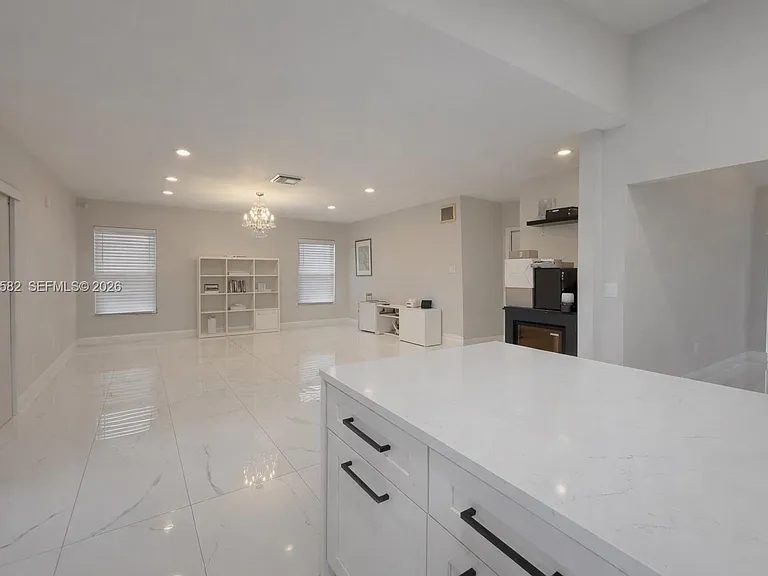 20888 Sugarloaf Ln — Photo 15