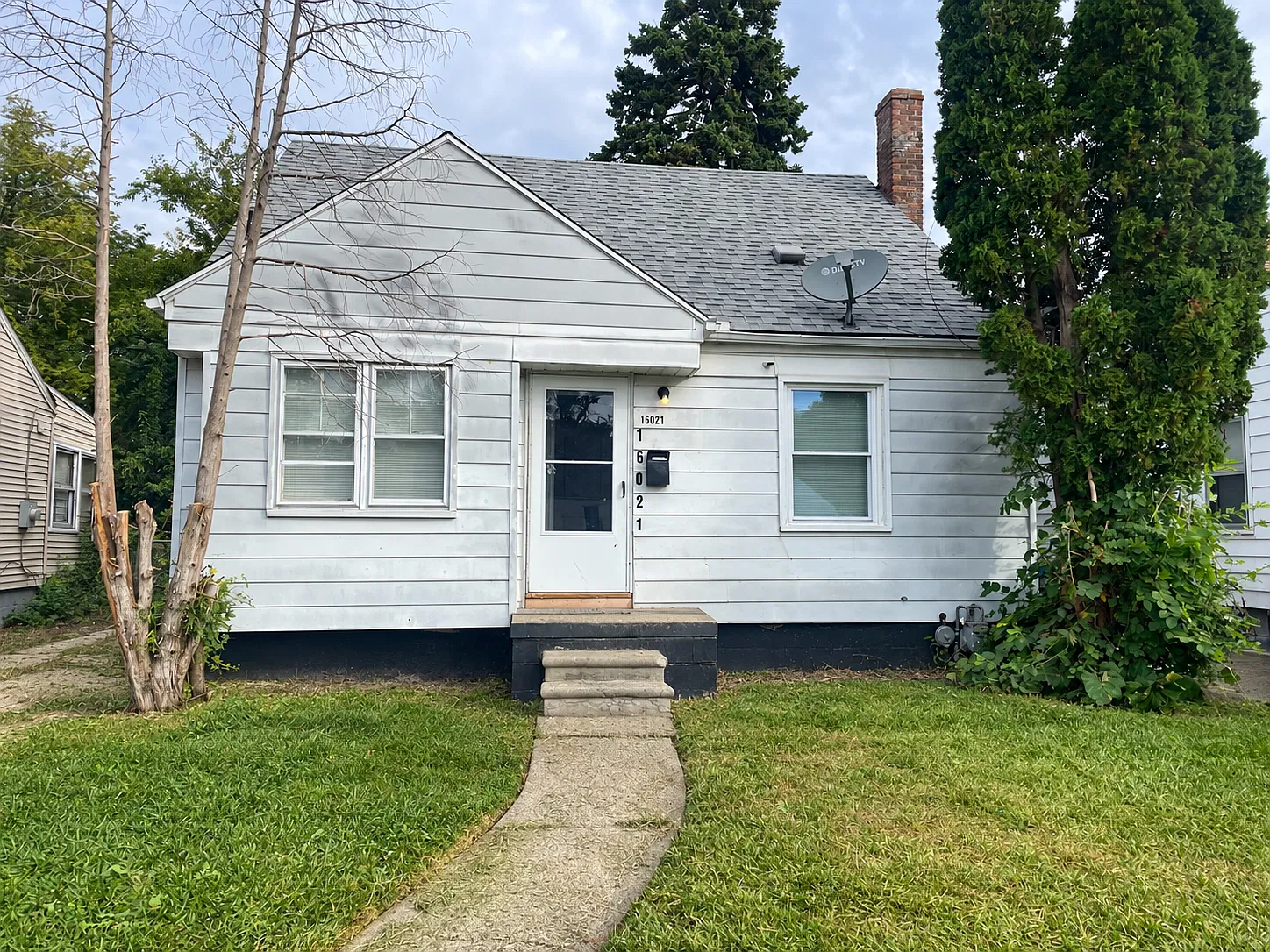 3 bed, 920 sqft, $1,350 — Photo 1