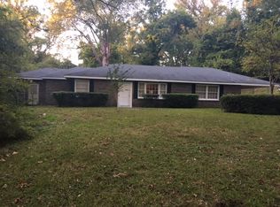 120 Woodland Dr, Vicksburg, MS 39180