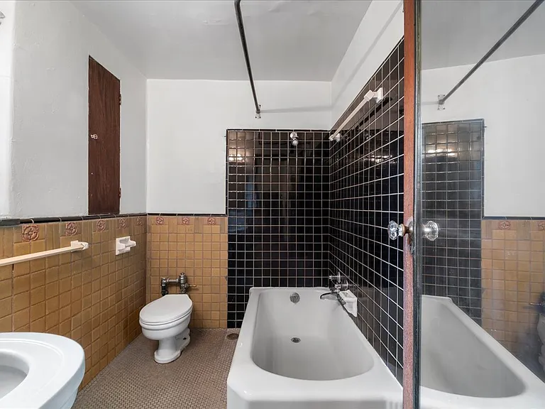 342 S Highland Ave #11B — Photo 11