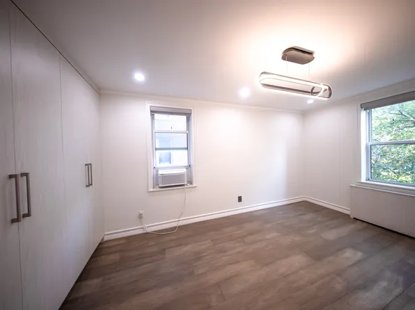 2553 East 7th Street image 18 of 38