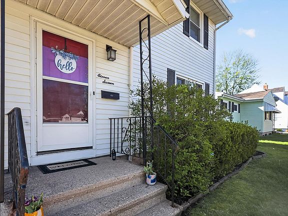 4th image of 1116 Woodlawn Blvd