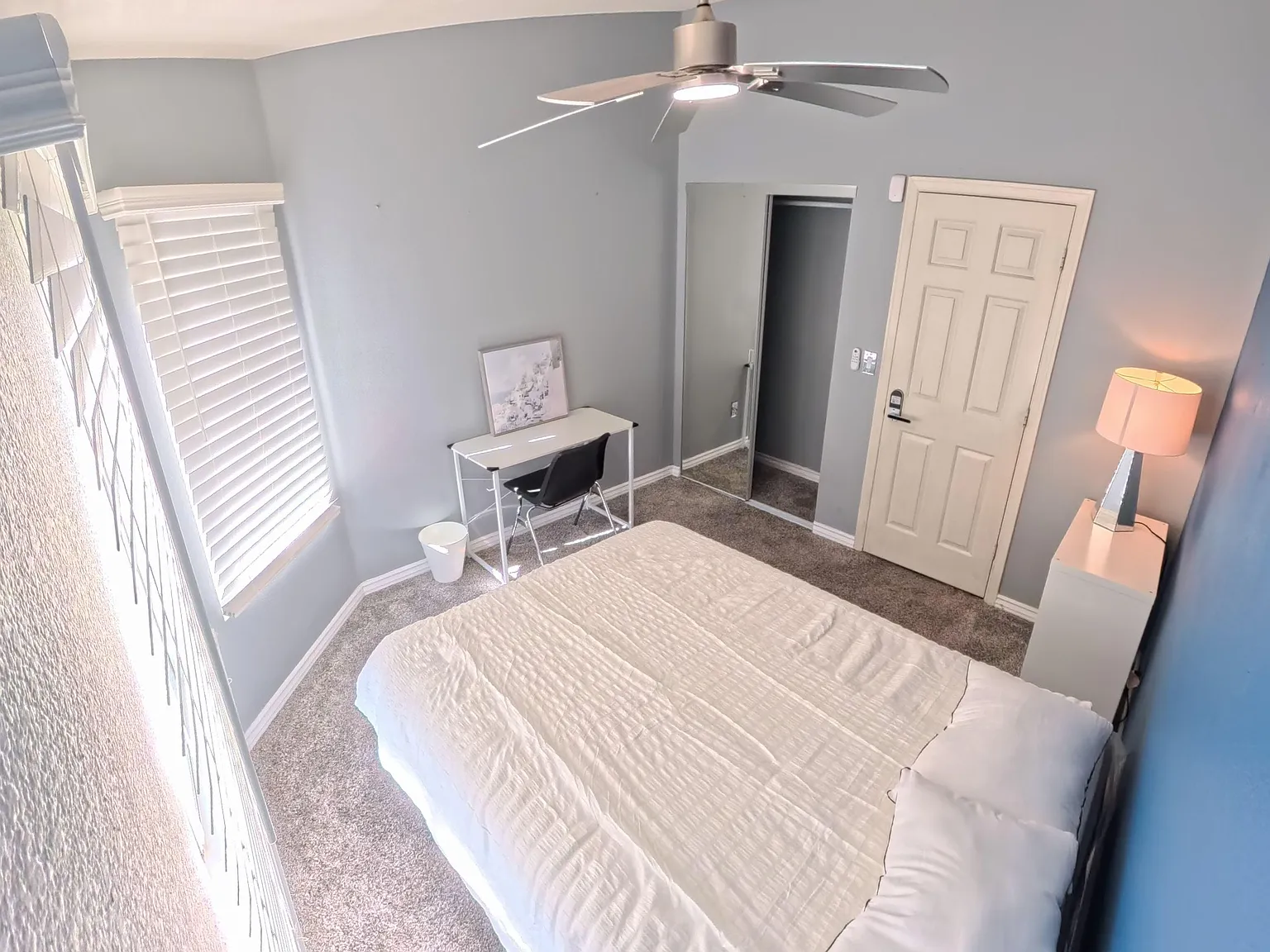 4 bed, 2.5 bath, 1967 sqft, $1,009 — Photo 4