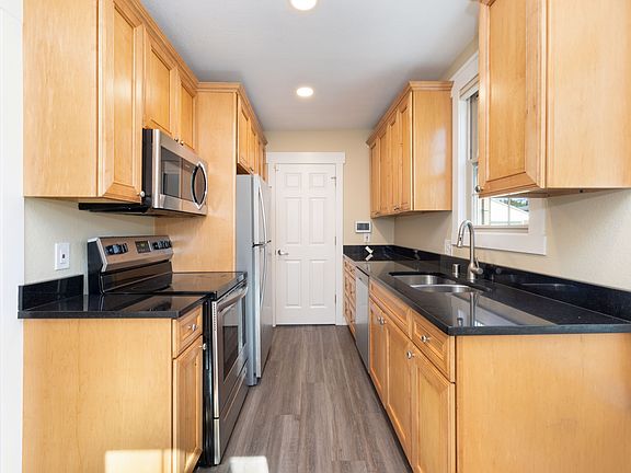 Beautifully Updated Kitchen