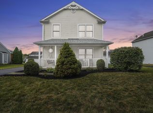 2230 Forest Ridge Dr, Hebron, OH 43025