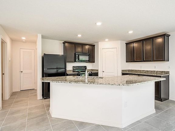 4th image of 3523 NE 18th Pl
