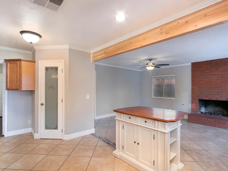 Walk In Pantry