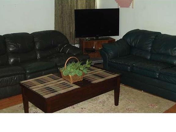 2nd image of 633 Sampson Ave