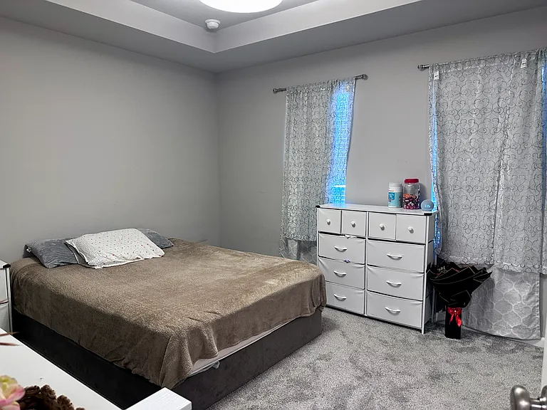 Master bed room