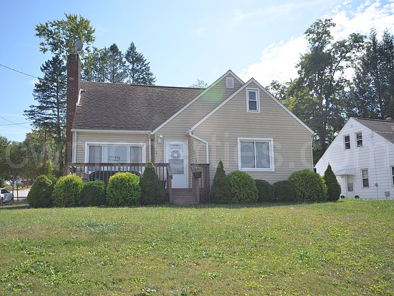 2nd image of 2704 Shelburn Ave
