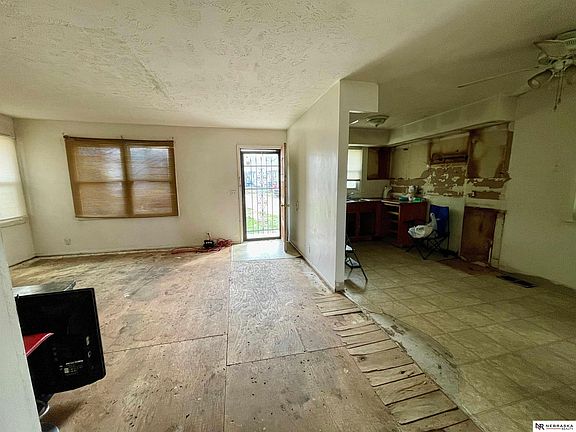 5th image of 4552 Ogden Ave