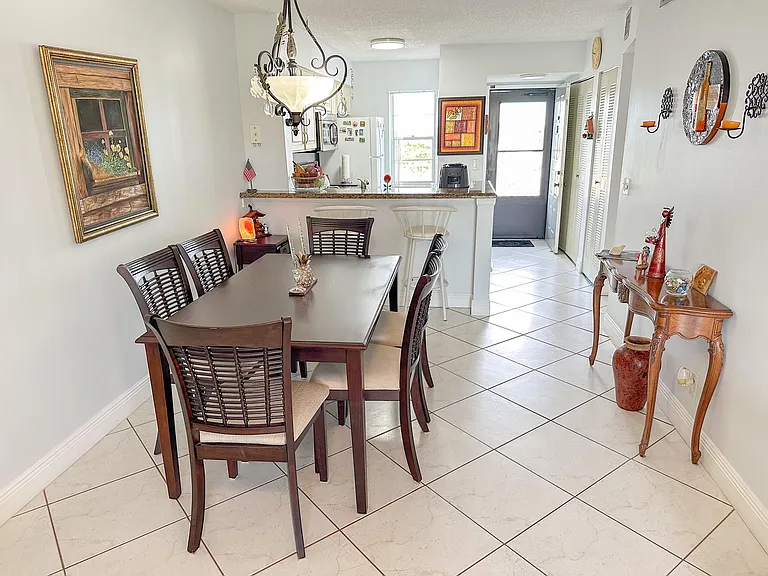 2222 N Cypress Bend Dr #403 — Photo 4