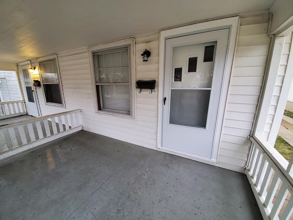 1st image of 52 Pinehurst Ave