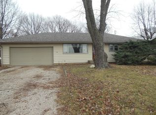 1114 N Main St, Normal, IL 61761