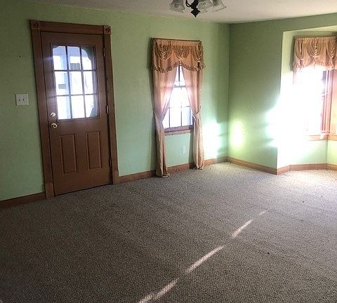 Additional Living Room