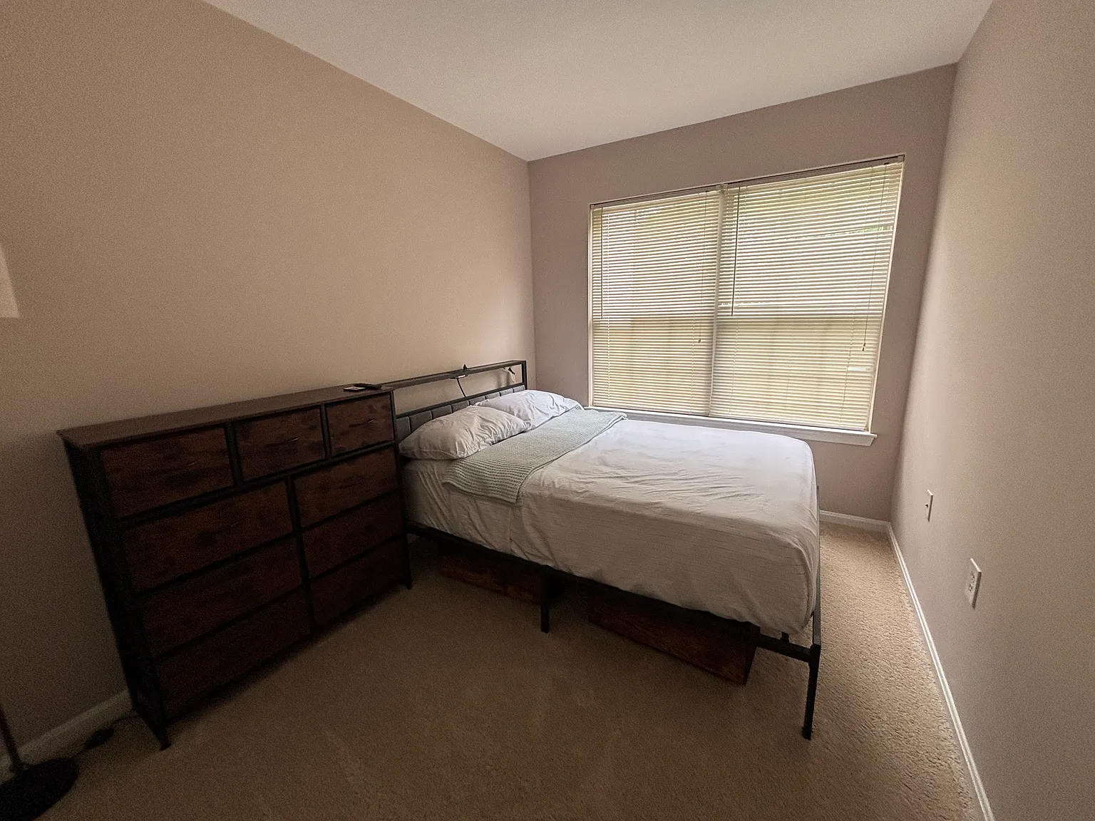 2 bed, $1,200 — Photo 1