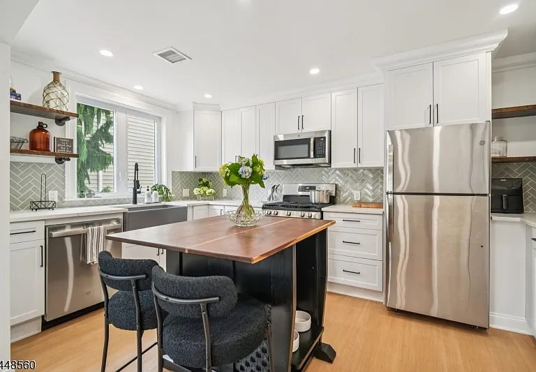 20 Mine Ave — Photo 8