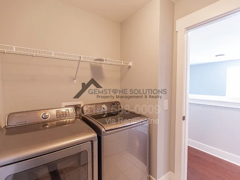 1041 Honey Bush Cir — Photo 45