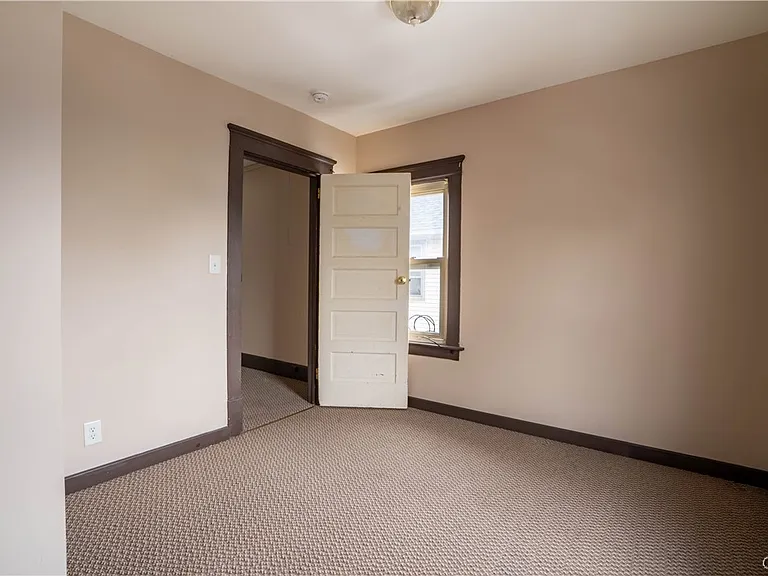 208 E Clark St #1 — Photo 20