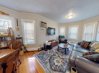 8 Chapman Pl #3, Cambridge, MA 02138
