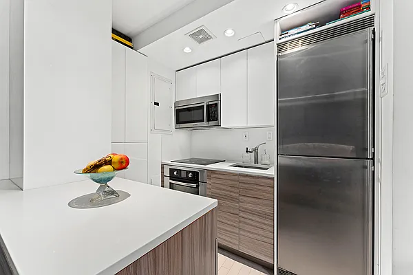 Sold by Corcoran | media 2