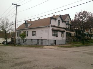 704 W Arthur Ave #1, Milwaukee, WI 53215