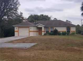 270 6th St NE, Naples, FL 34120
