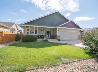 934 Periwinkle Pl, Loveland, CO 80537