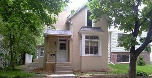 3rd image of 157 10th Ave N