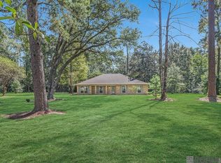 29398 Magnolia Dr, Walker, LA 70785
