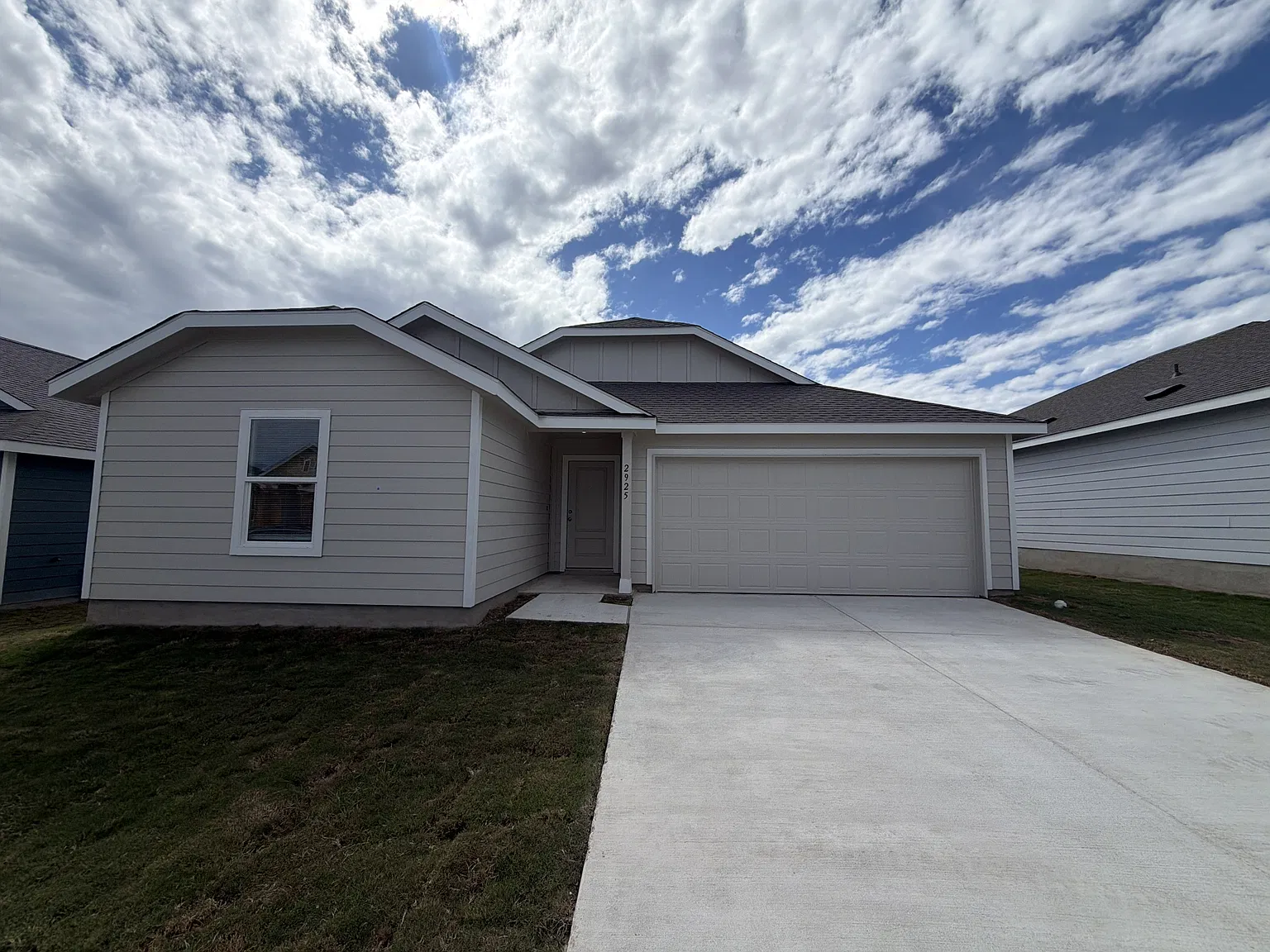 2925 Wolf Ridge Lane - 1 — Photo 2