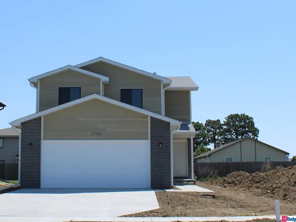 1700 SW 28th St, Lincoln, NE 68522