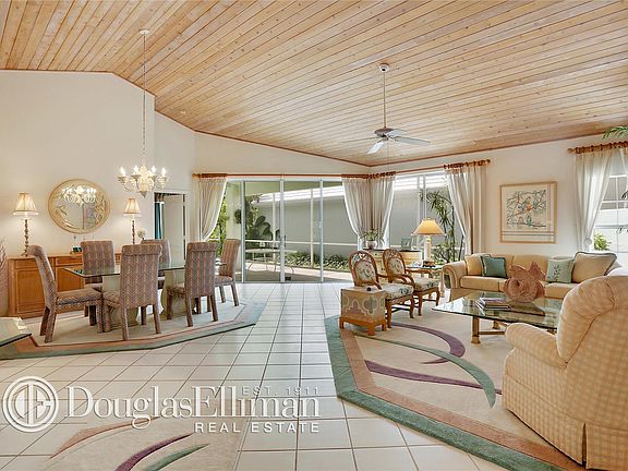 2nd image of 938 Dickens Pl