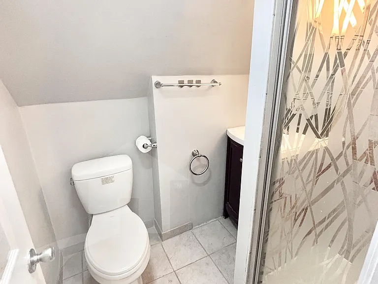 125 Winthrop St — Photo 17