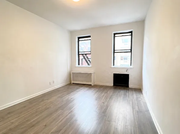 340 East 83rd Street image 1 of 7