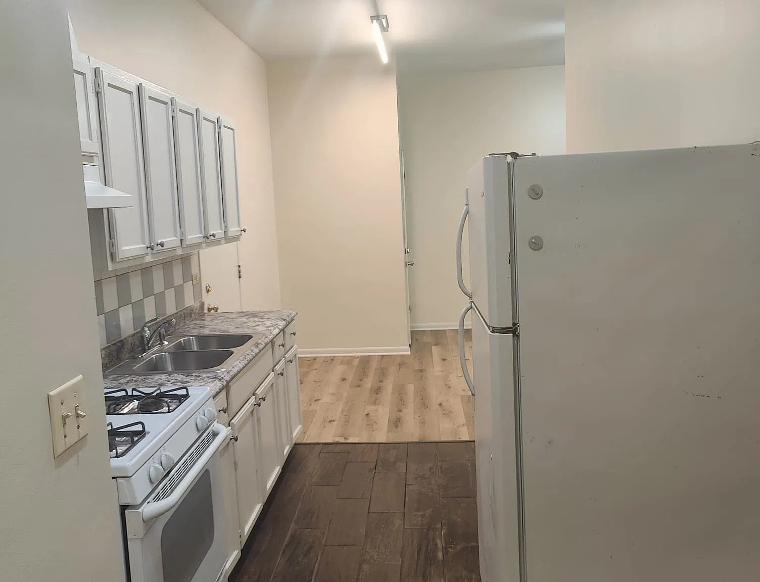 2 bed, $1,450 — Photo 4